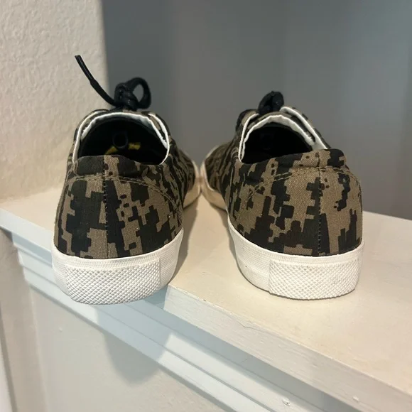 Gram Vz Low Top Shoe Camo Green Black Womens Size 9 Mens 7 EU 40 - Picture 6 of 10